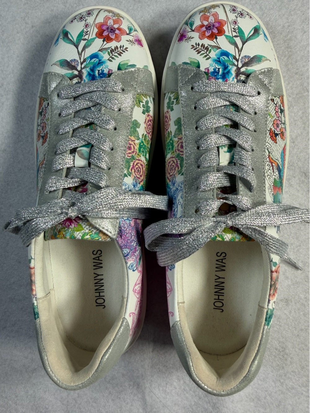 Johnny Was Floral Sneakers 8.5 NWT Silver Metallic Botanical Lace Up White